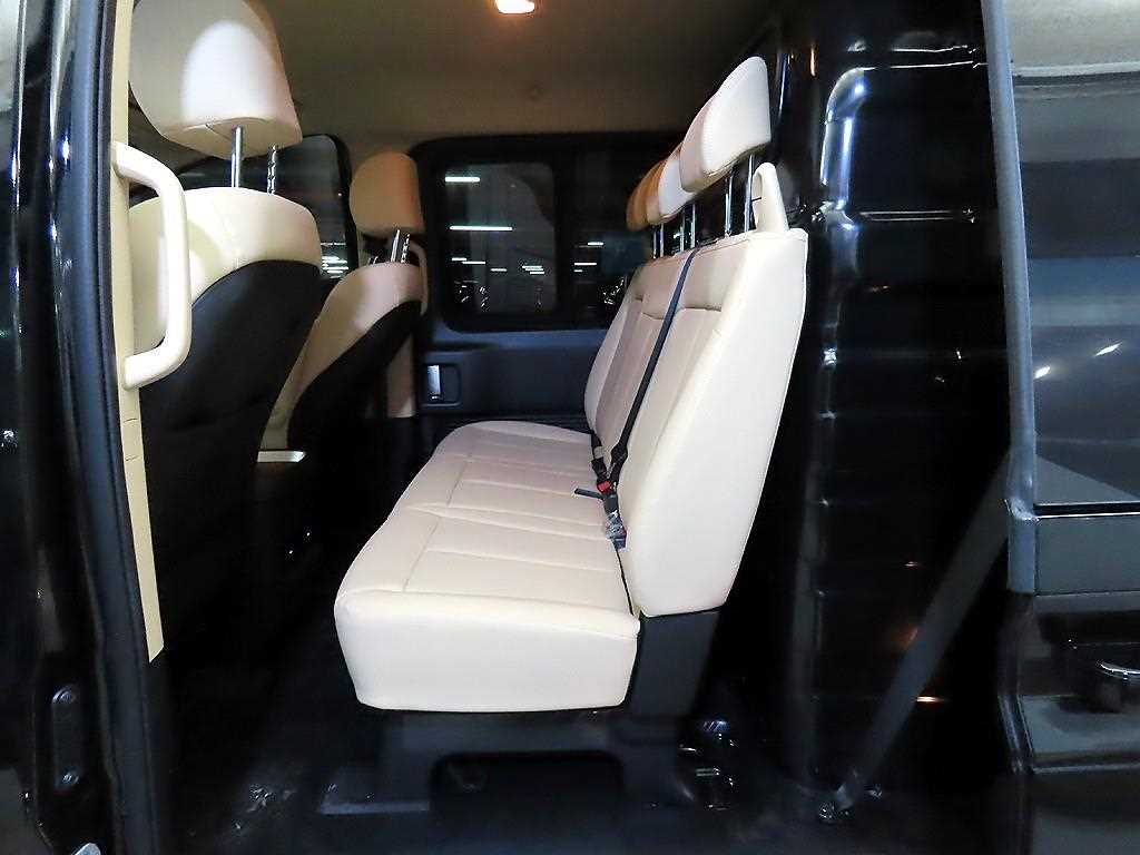 HYUNDAI Staria - Vista 7