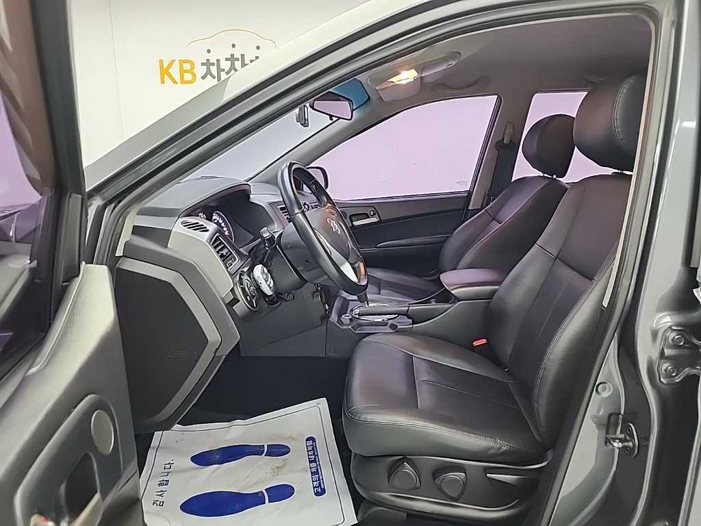Ssangyong Korando - Vista 11