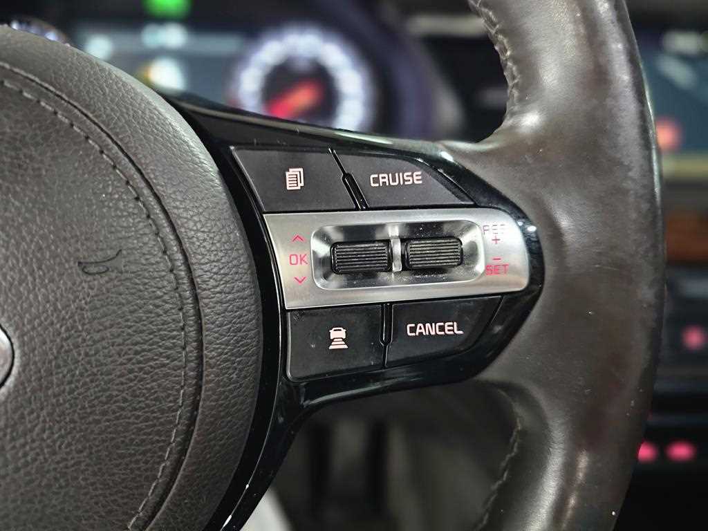 KIA K7 - Vista 10