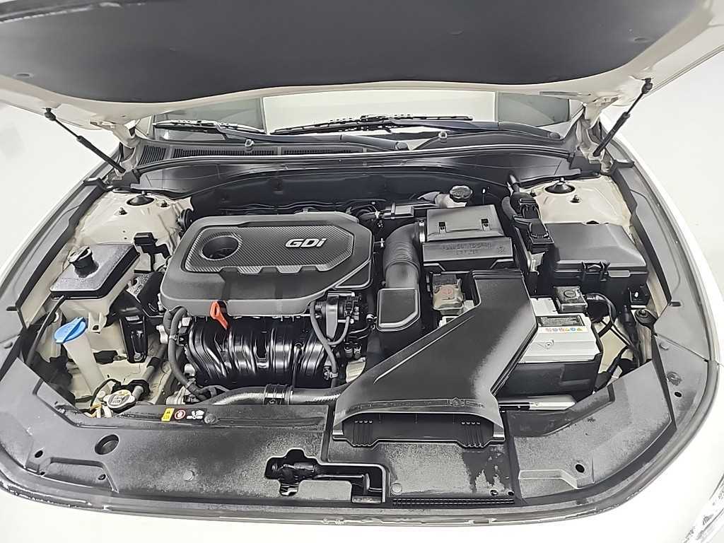 HYUNDAI Grandeur - Vista 5