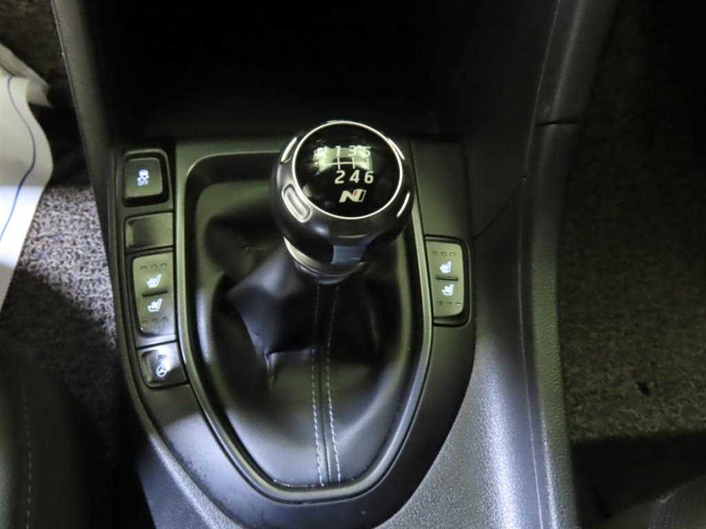 HYUNDAI Veloster - Vista 12