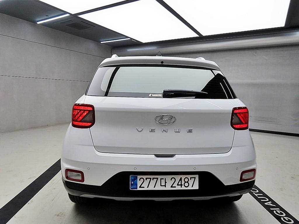 HYUNDAI Venue - Vista 3
