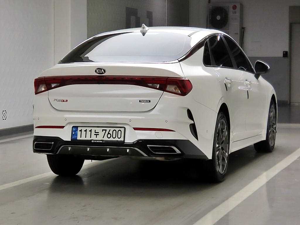 KIA K5 - Vista 4