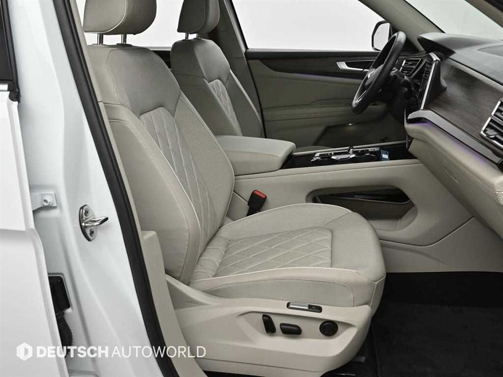 Volkswagen Atlas - Vista 11