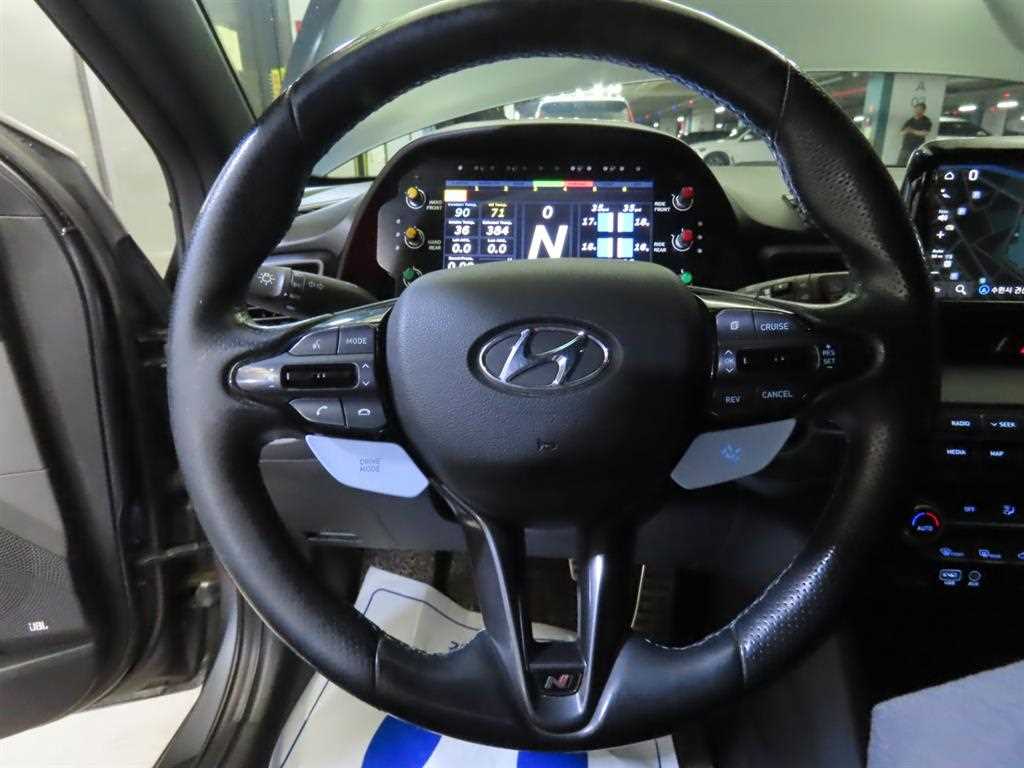 HYUNDAI Veloster - Vista 8