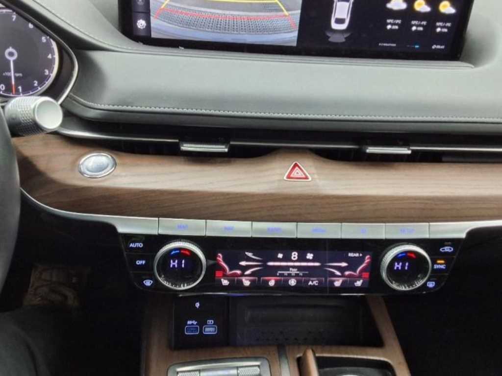 Genesis G80 - Vista 9