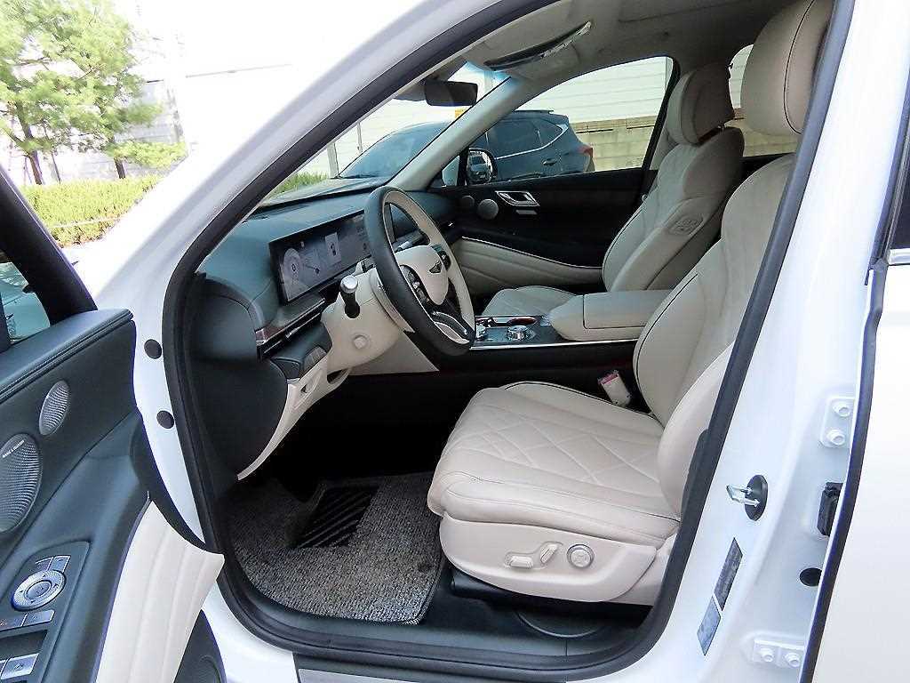 Genesis GV80 - Vista 5