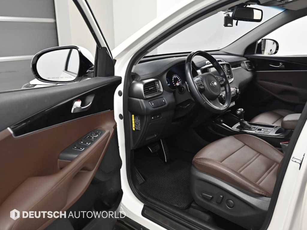 KIA Sorento - Vista 11