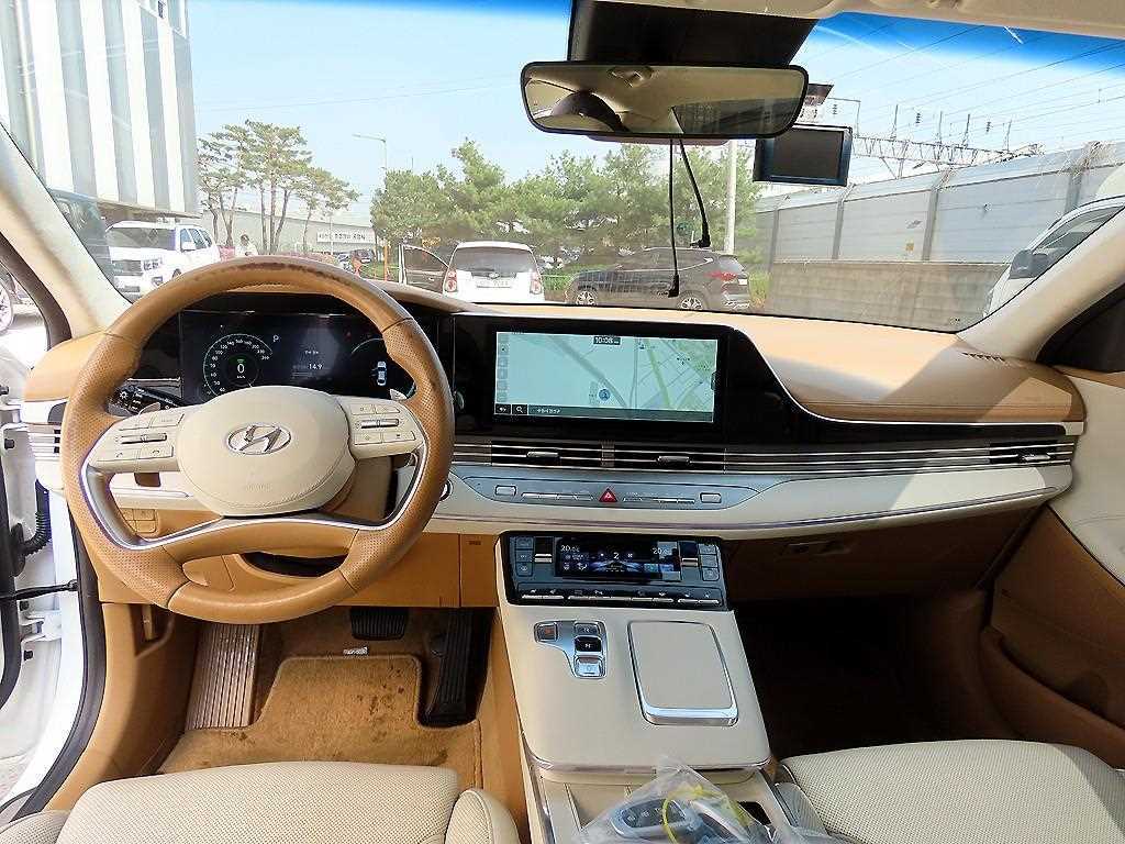 HYUNDAI Grandeur - Vista 5