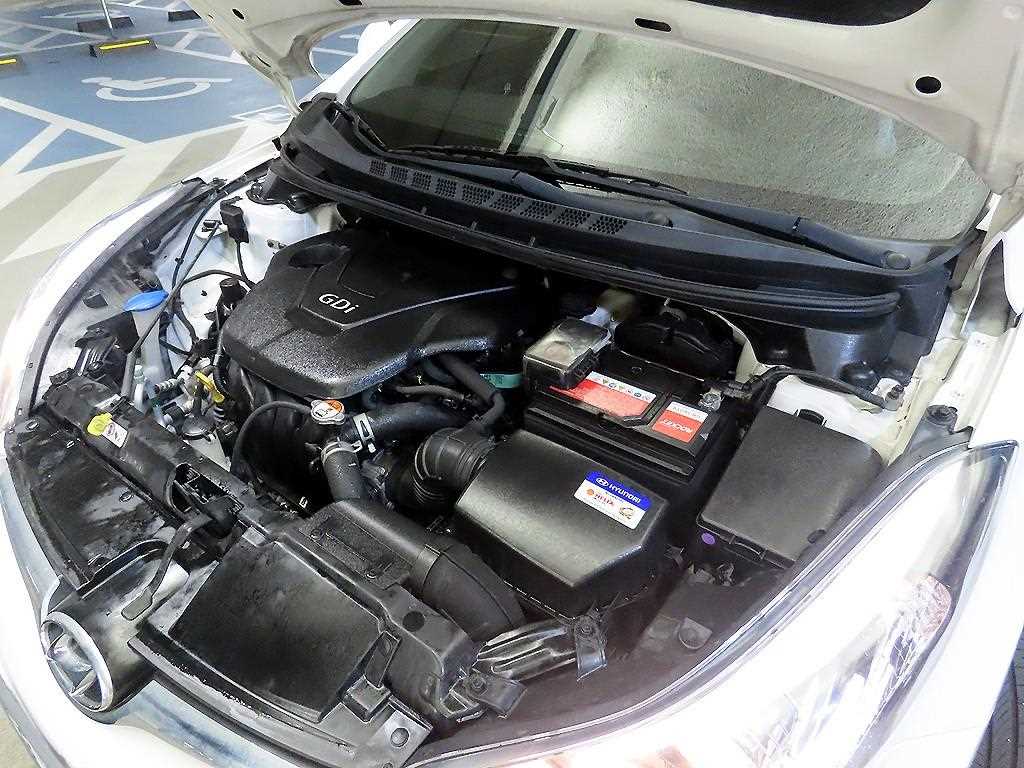 HYUNDAI Avante 2016 Blanco - Importación desde Corea - HF Imports Iquique - Foto 19