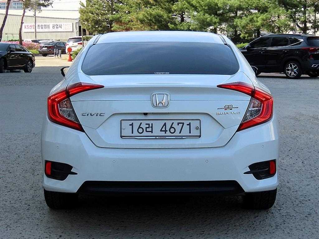Honda Civic - Vista 4