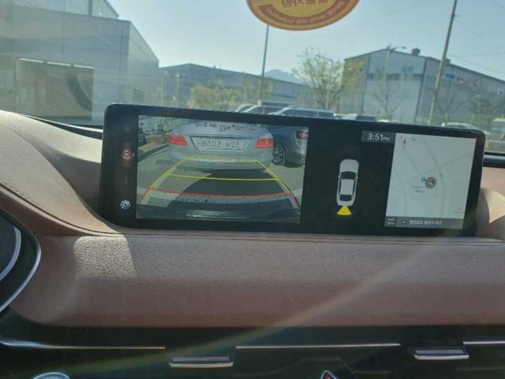 Genesis G80 - Vista 10