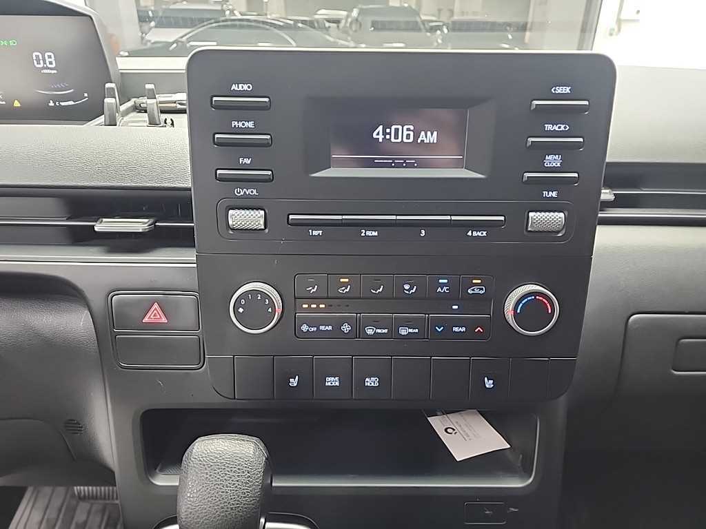 HYUNDAI Staria - Vista 10