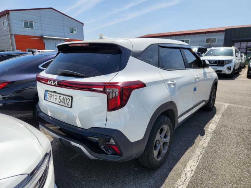 KIA Seltos - Vista 3