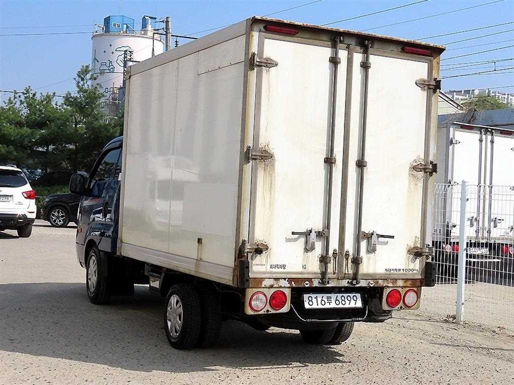 Small Truck Cargo (small) - Vista 3