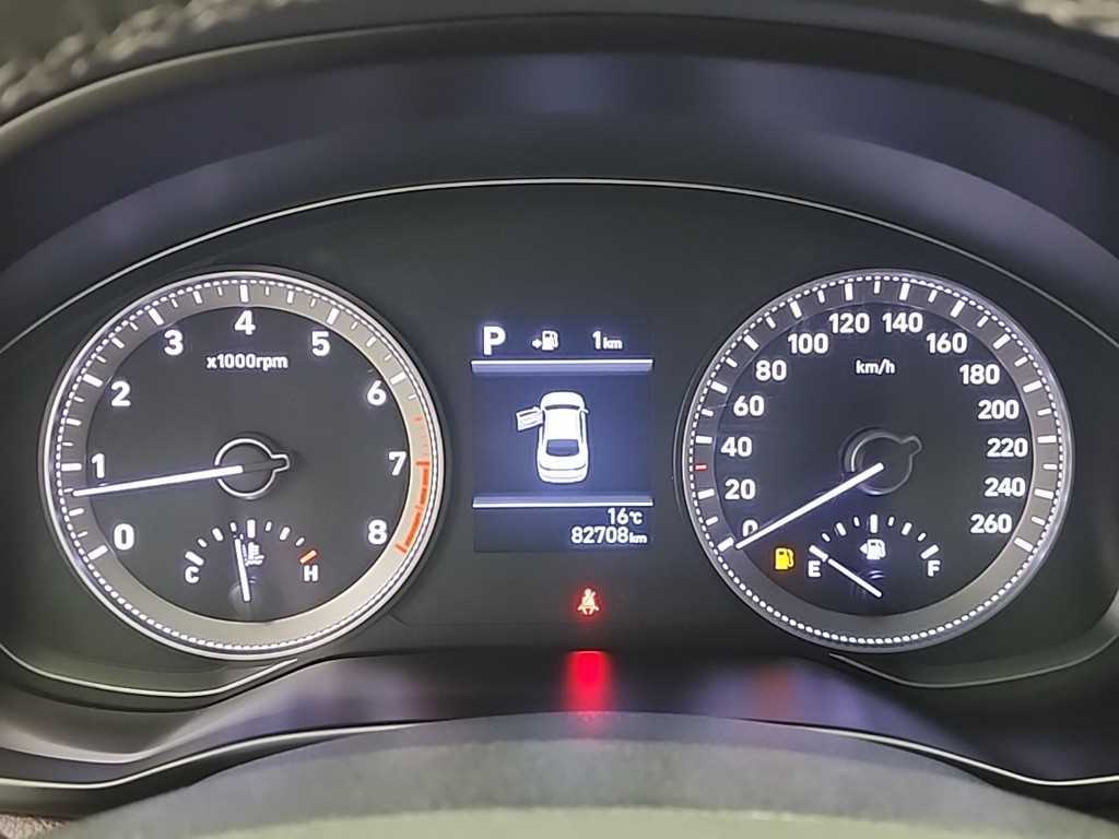 HYUNDAI Grandeur - Vista 6