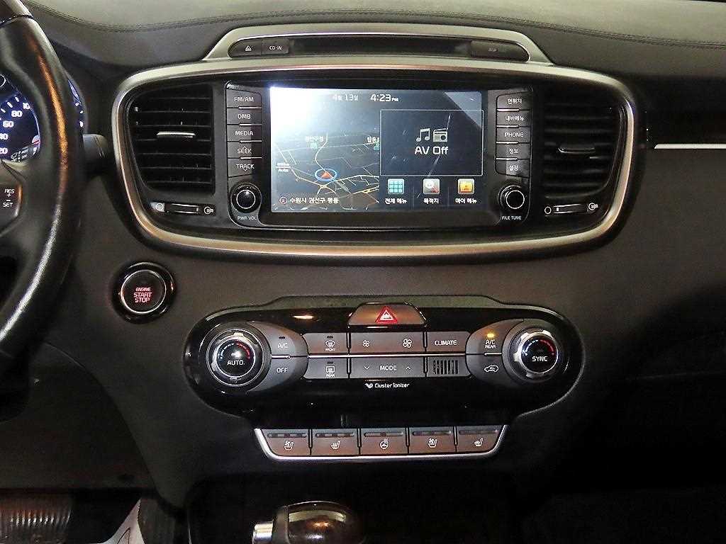 KIA Sorento - Vista 11