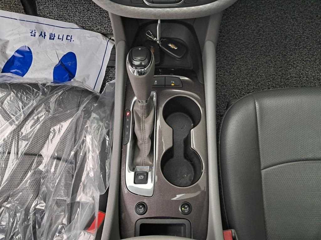 Chevrolet Malibu 2017 Gris - Importación desde Corea - HF Imports Iquique - Foto 14