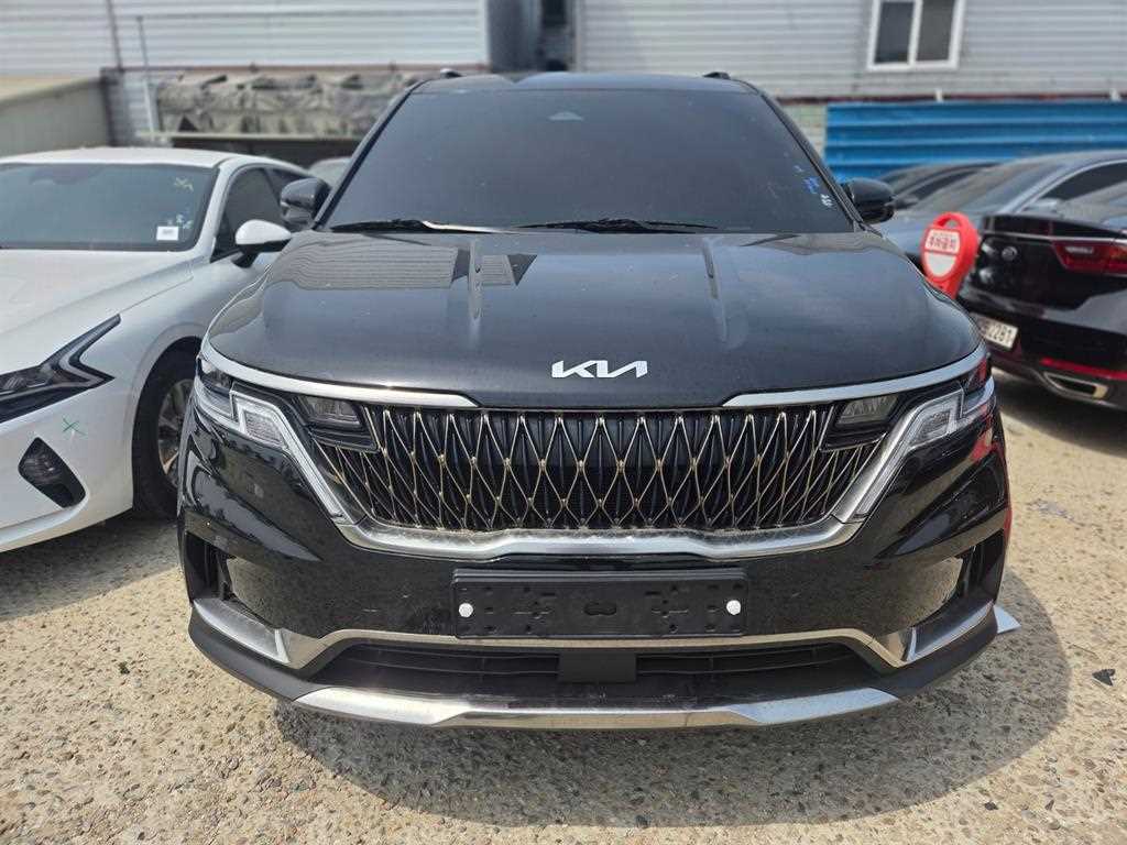 KIA Carnival 2023 Negro - Importación desde Corea - HF Imports Iquique - Foto 1