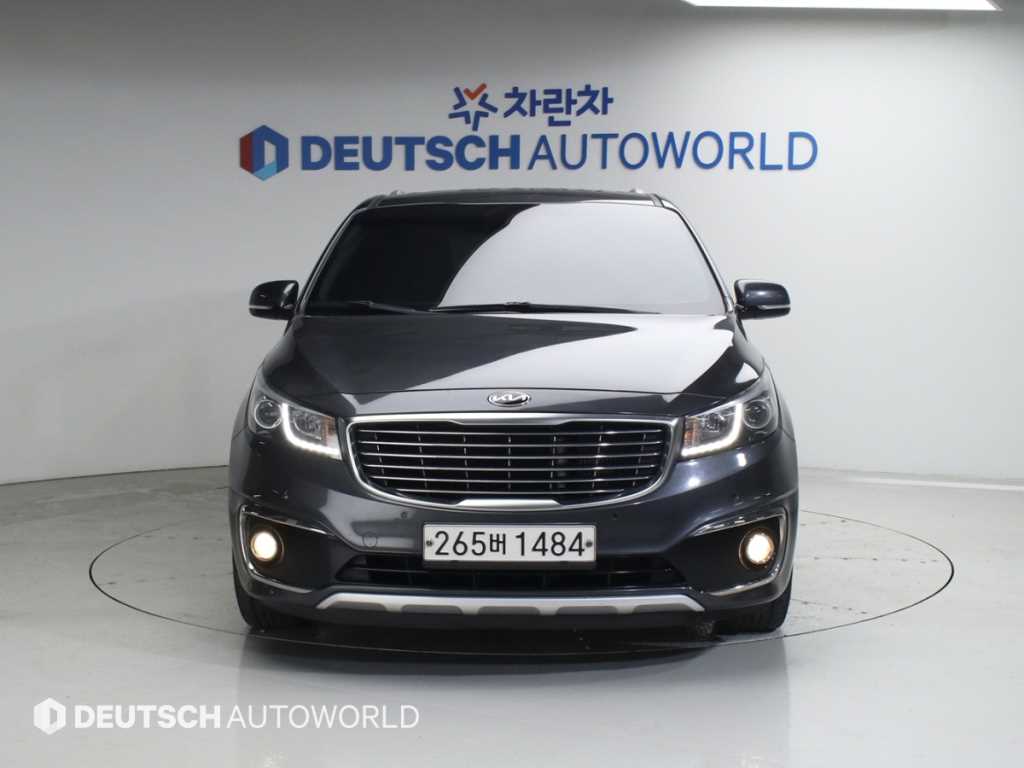 KIA Carnival - Vista 3