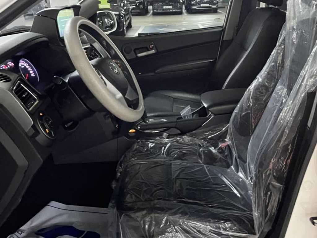 Ssangyong Korando - Vista 12