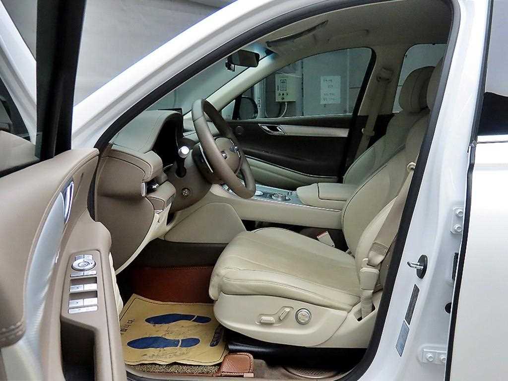 Genesis GV80 - Vista 5