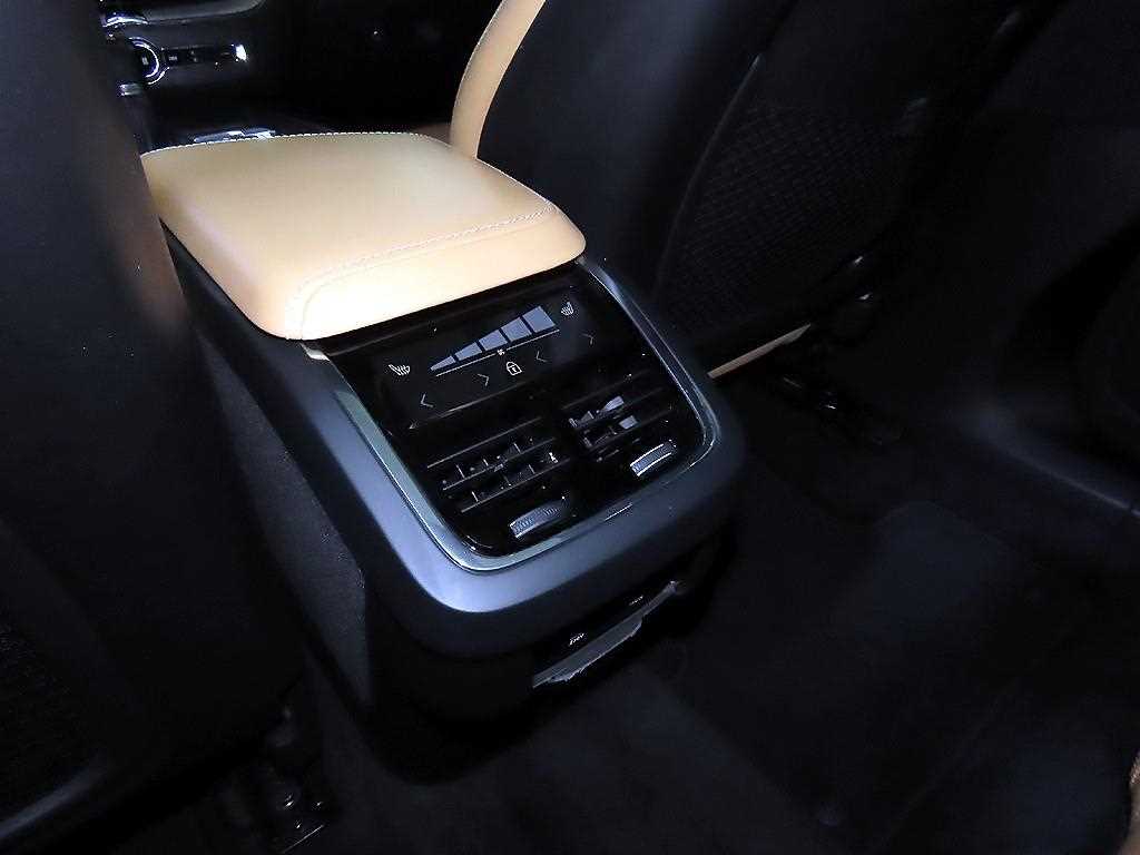 Volvo XC60 2019 Blanco - Importación desde Corea - HF Imports Iquique - Foto 15