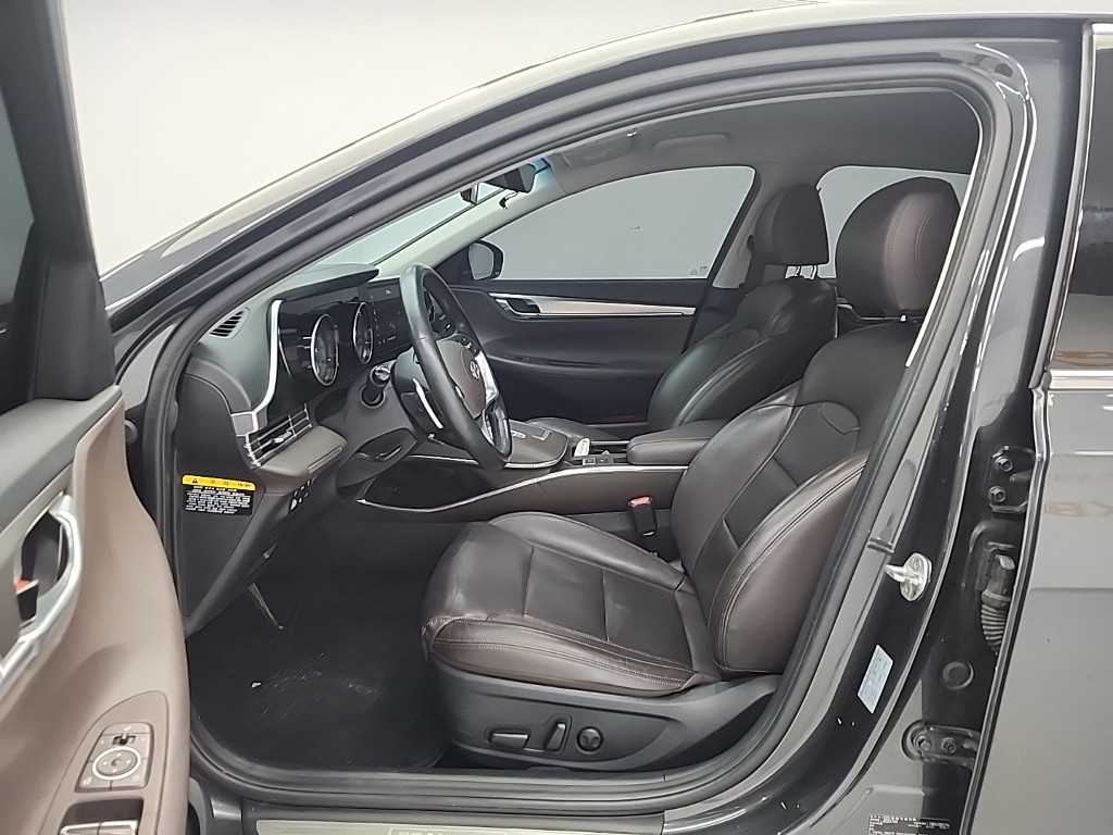 HYUNDAI Grandeur - Vista 11