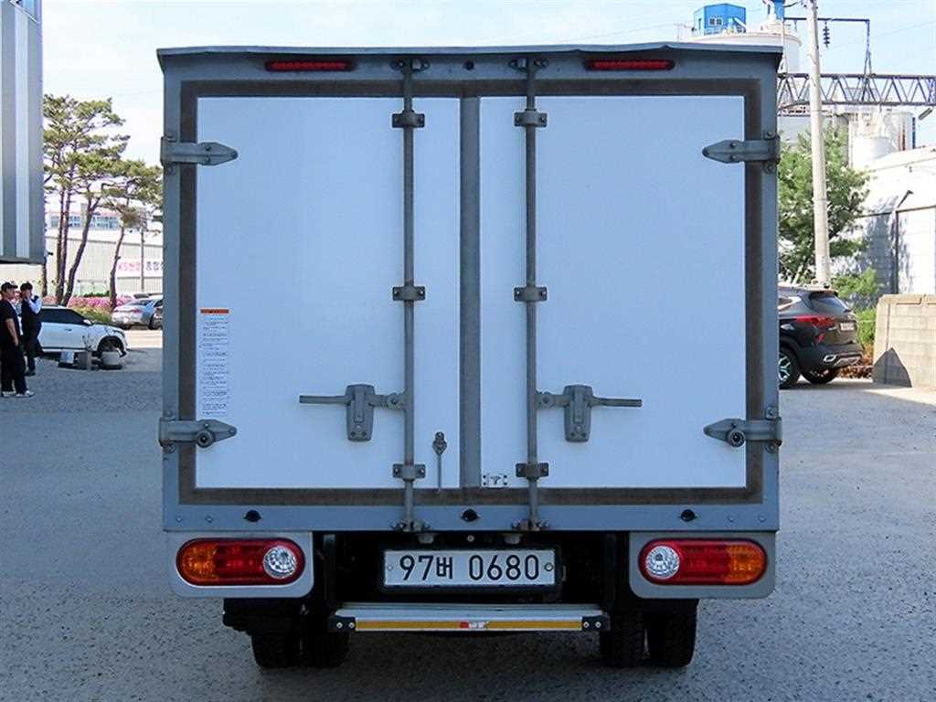 Small Truck Normal Box(Low Deck) - Vista 4