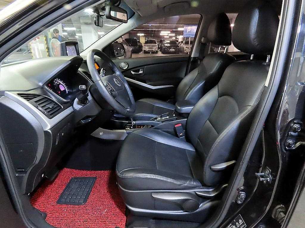 Ssangyong Korando - Vista 6