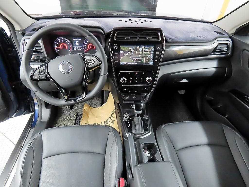 Ssangyong Tivoli - Vista 7