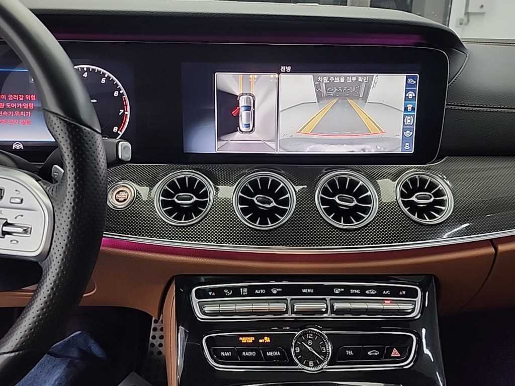 Mercedes Benz E class - Vista 10