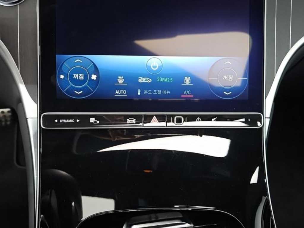 Mercedes Benz GLC Class - Vista 10