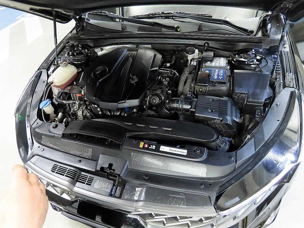 KIA K5 2020 Negro - Importación desde Corea - HF Imports Iquique - Foto 17