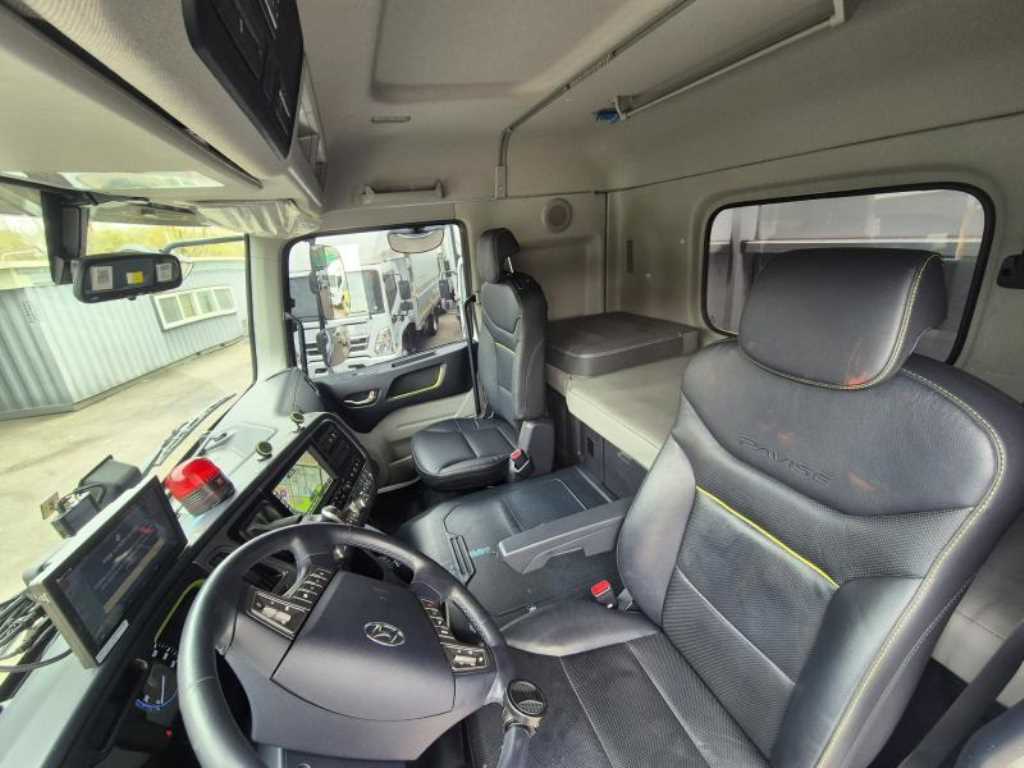 medium and large cargo truck 2023 Blanco - Importación desde Corea - HF Imports Iquique - Foto 14