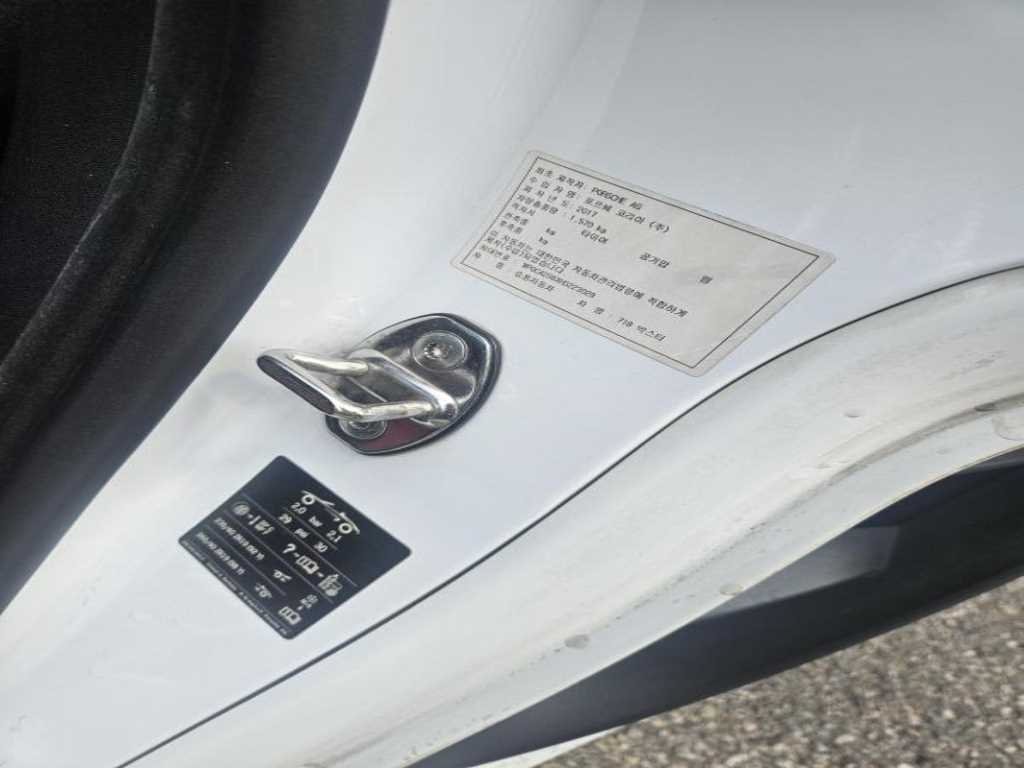 Porsche 718 - Vista 11