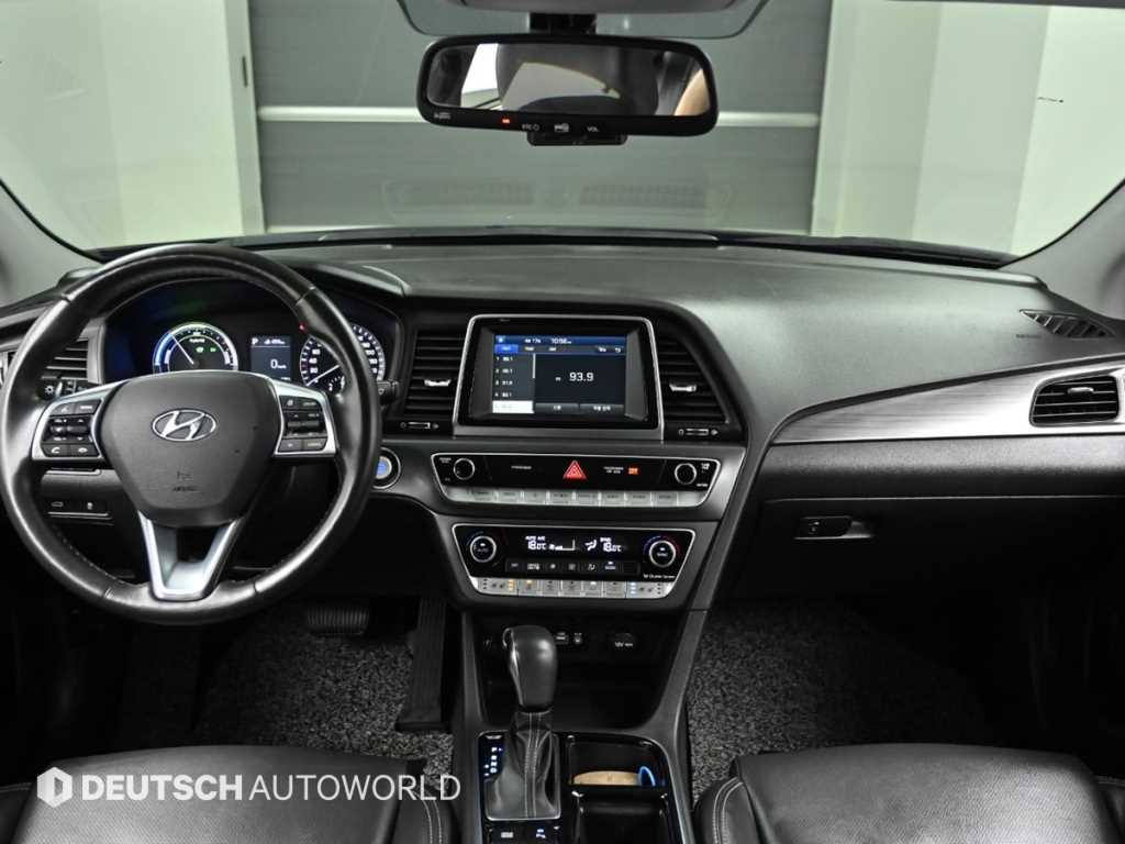HYUNDAI Sonata - Vista 7