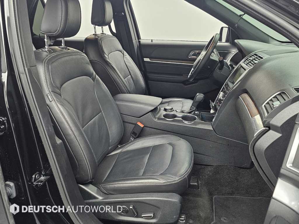Ford Explorer - Vista 10