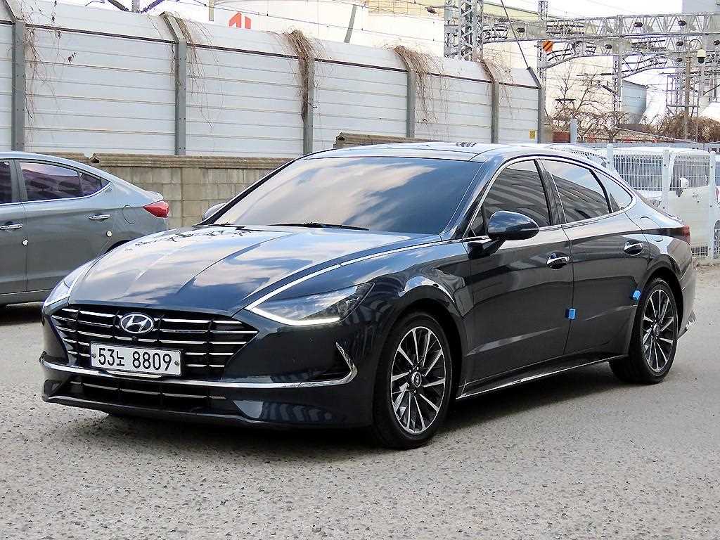 HYUNDAI Sonata - Vista 2