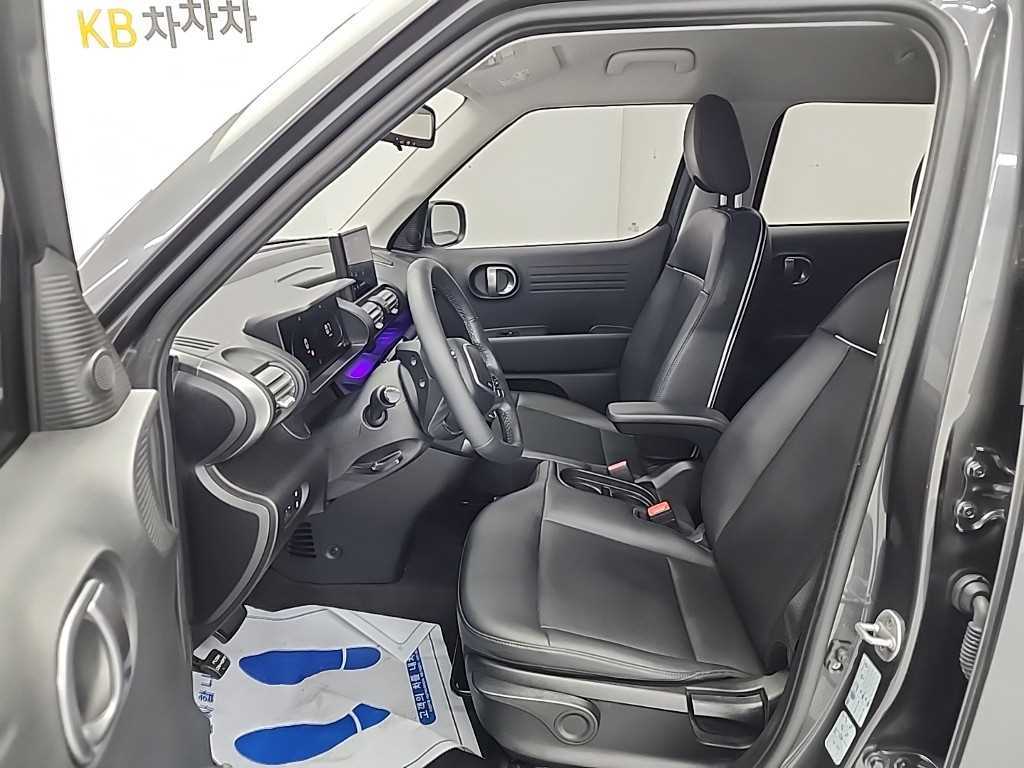 HYUNDAI Casper - Vista 11