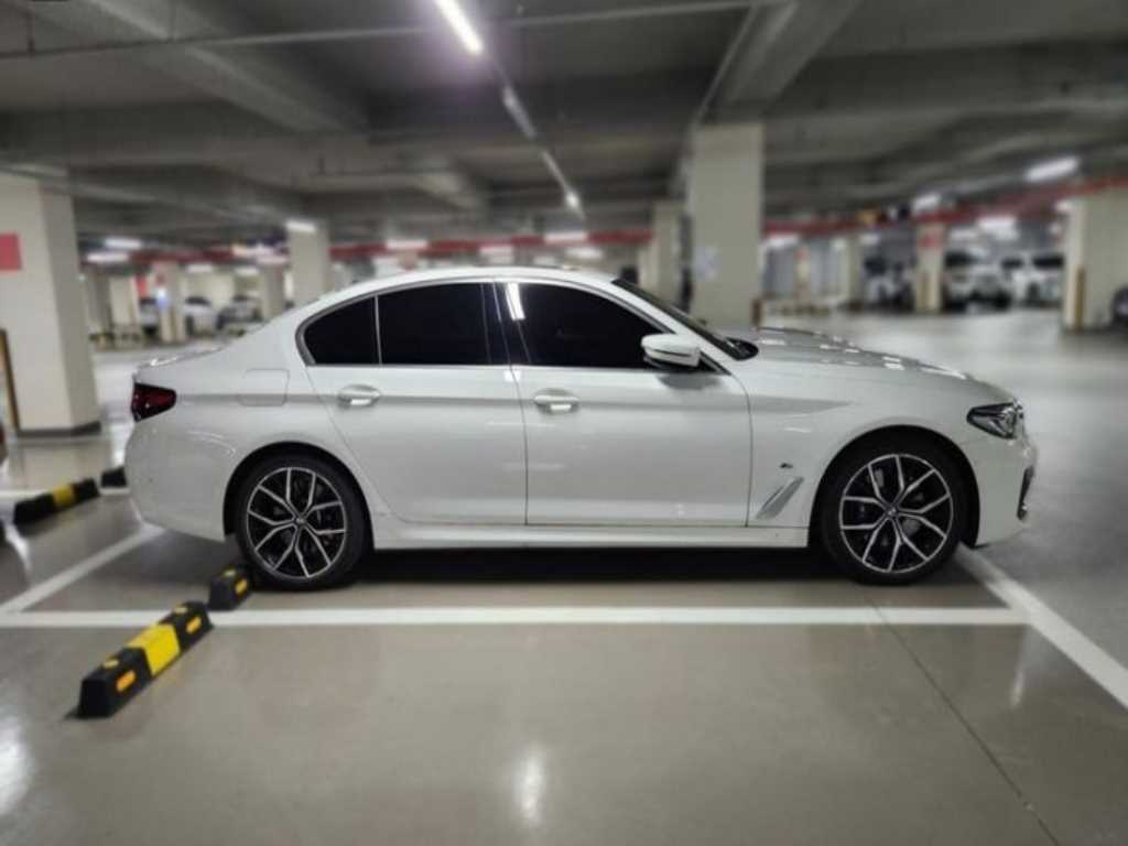 BMW 5 Series - Vista 4