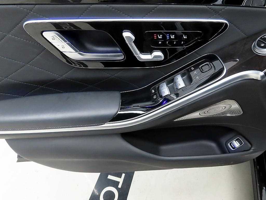 Mercedes Benz S Class - Vista 11