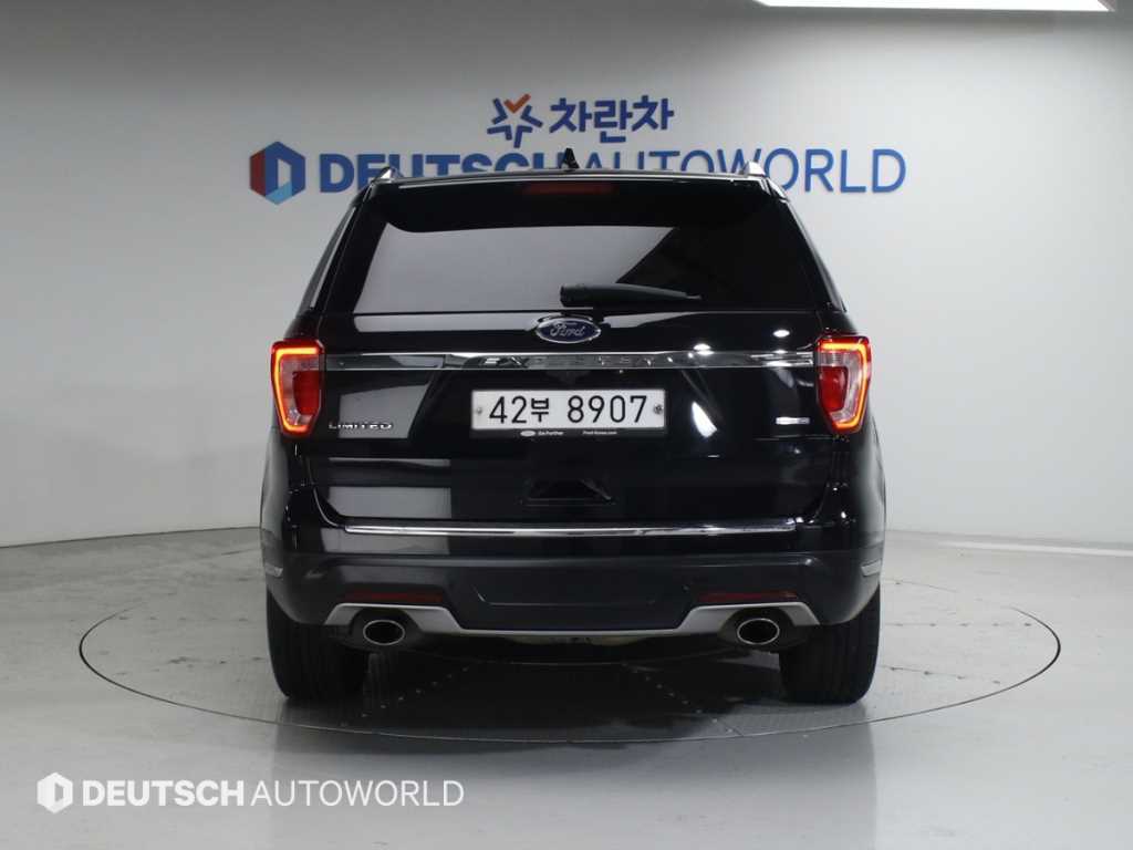 Ford Explorer - Vista 4