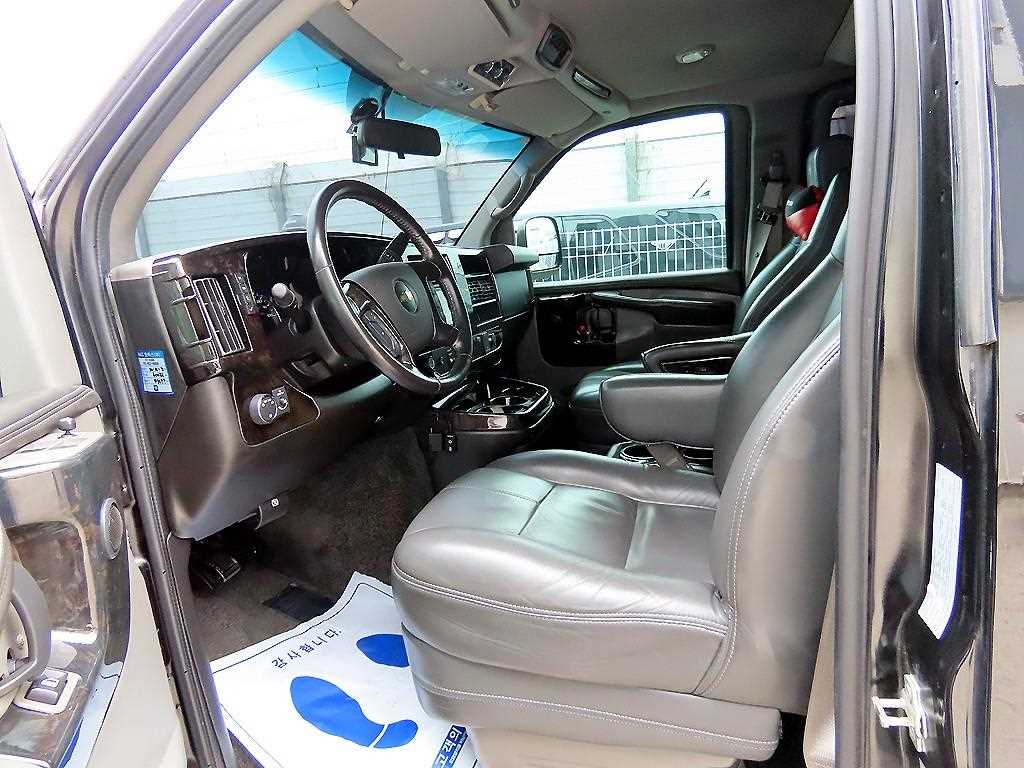 Chevrolet Express van - Vista 5