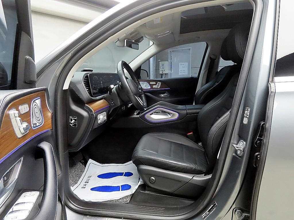 Mercedes Benz GLE Class - Vista 5