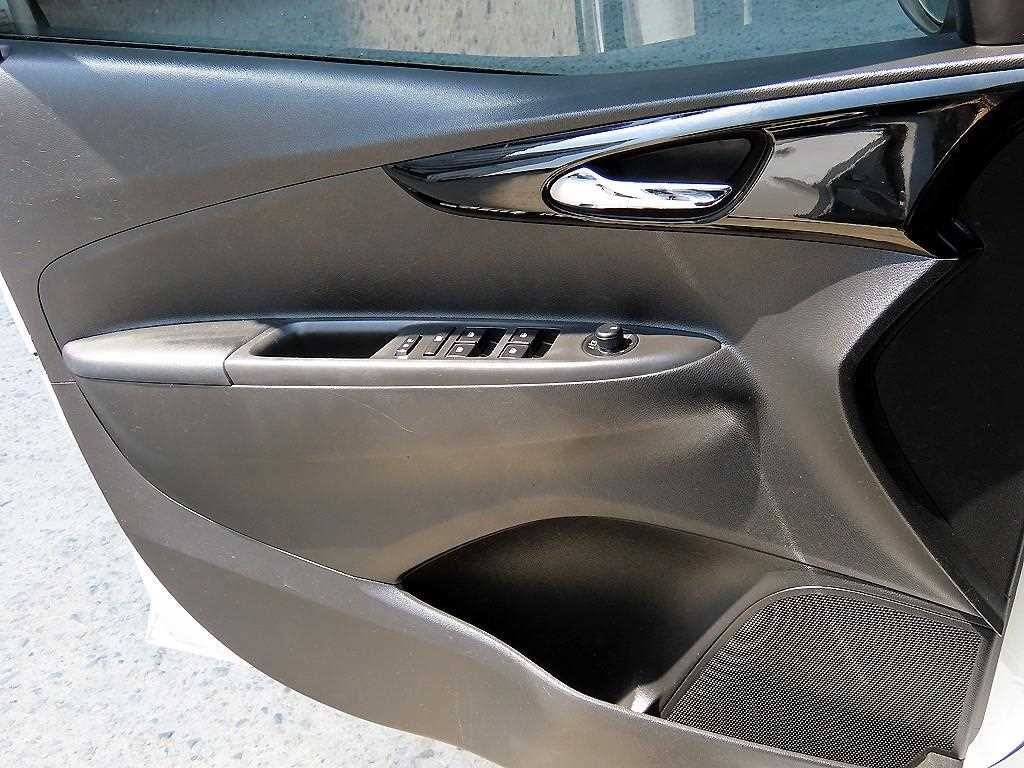 Chevrolet Spark - Vista 11