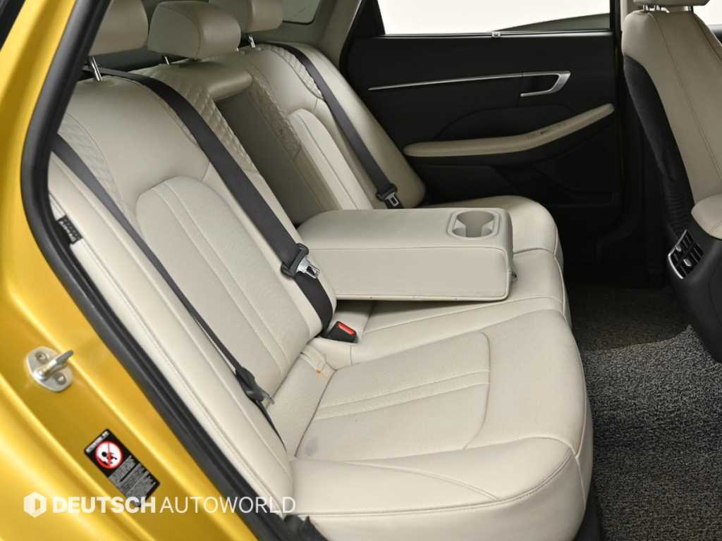 HYUNDAI Sonata - Vista 12