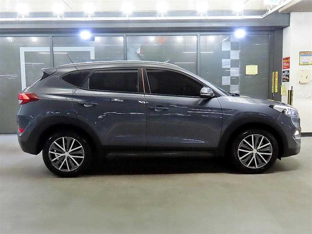HYUNDAI Tucson - Vista 3