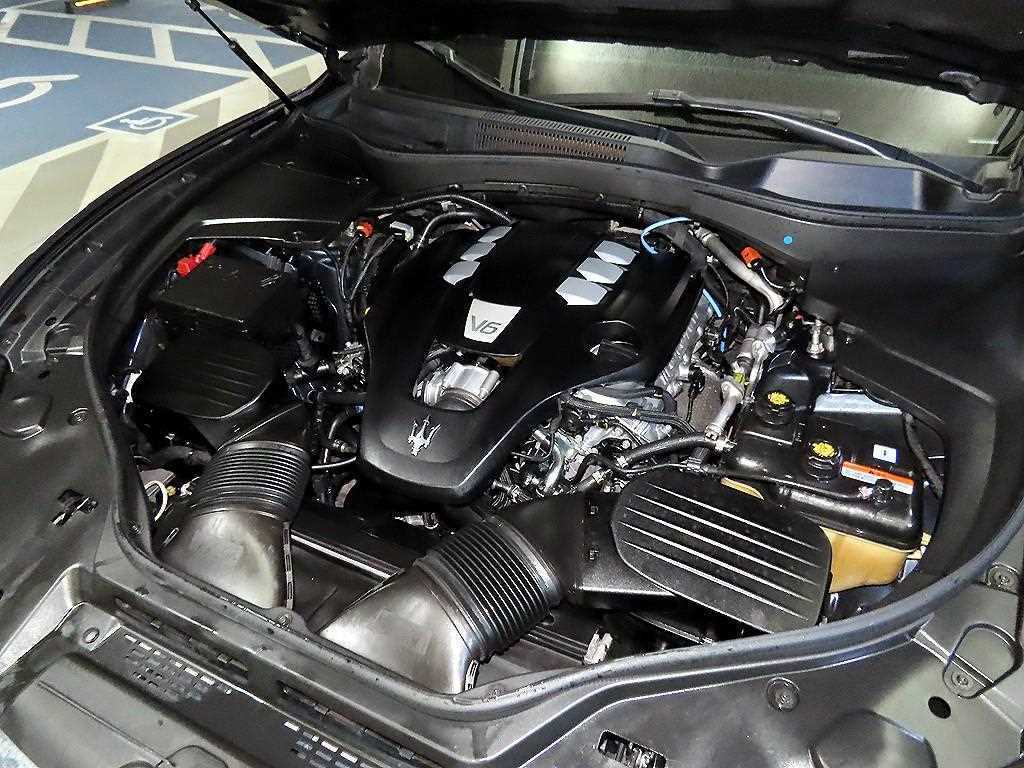 Maserati Levante 2020 Azul - Importación desde Corea - HF Imports Iquique - Foto 19