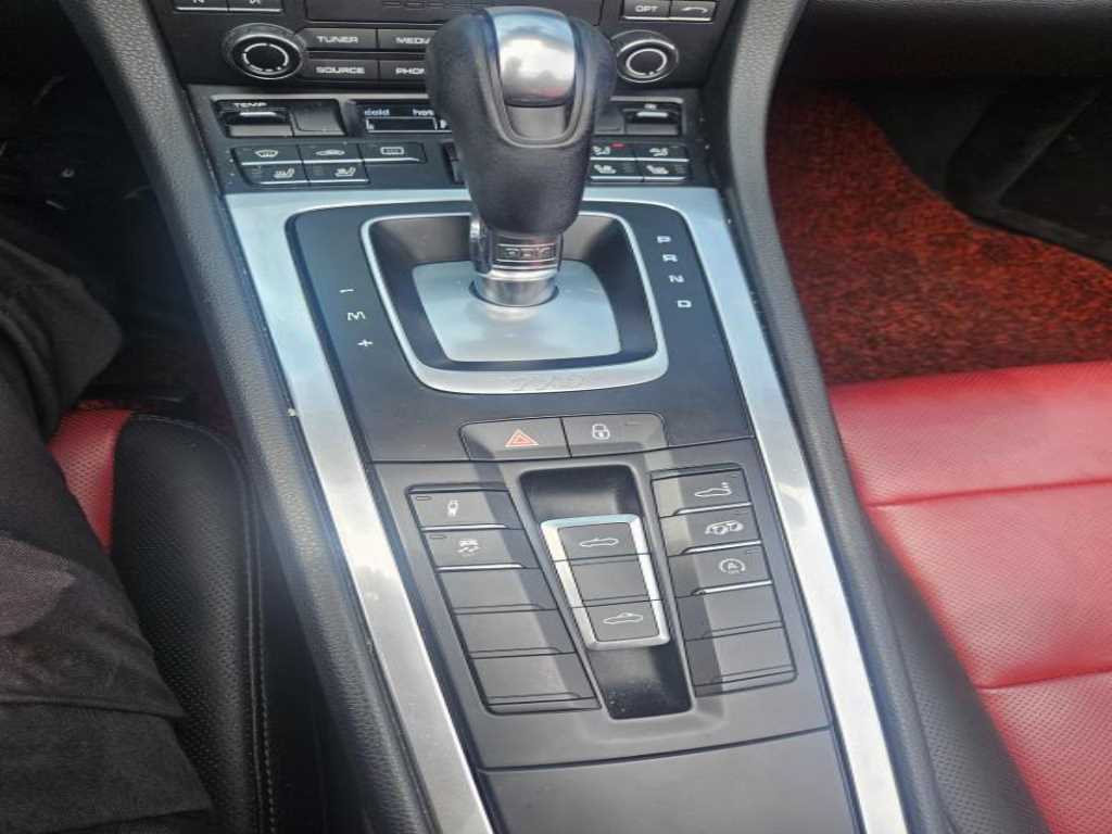 Porsche 718 - Vista 9